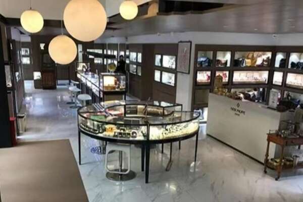 锡林郭勒太仆寺寄卖奢侈品店